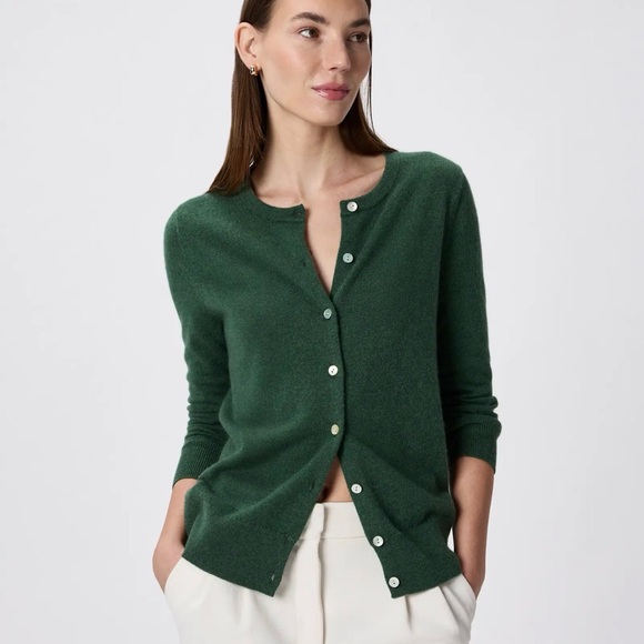 Quince Sweaters - Quince Mongolian Cashmere Cardigan in Forest Green Size Small NWOT